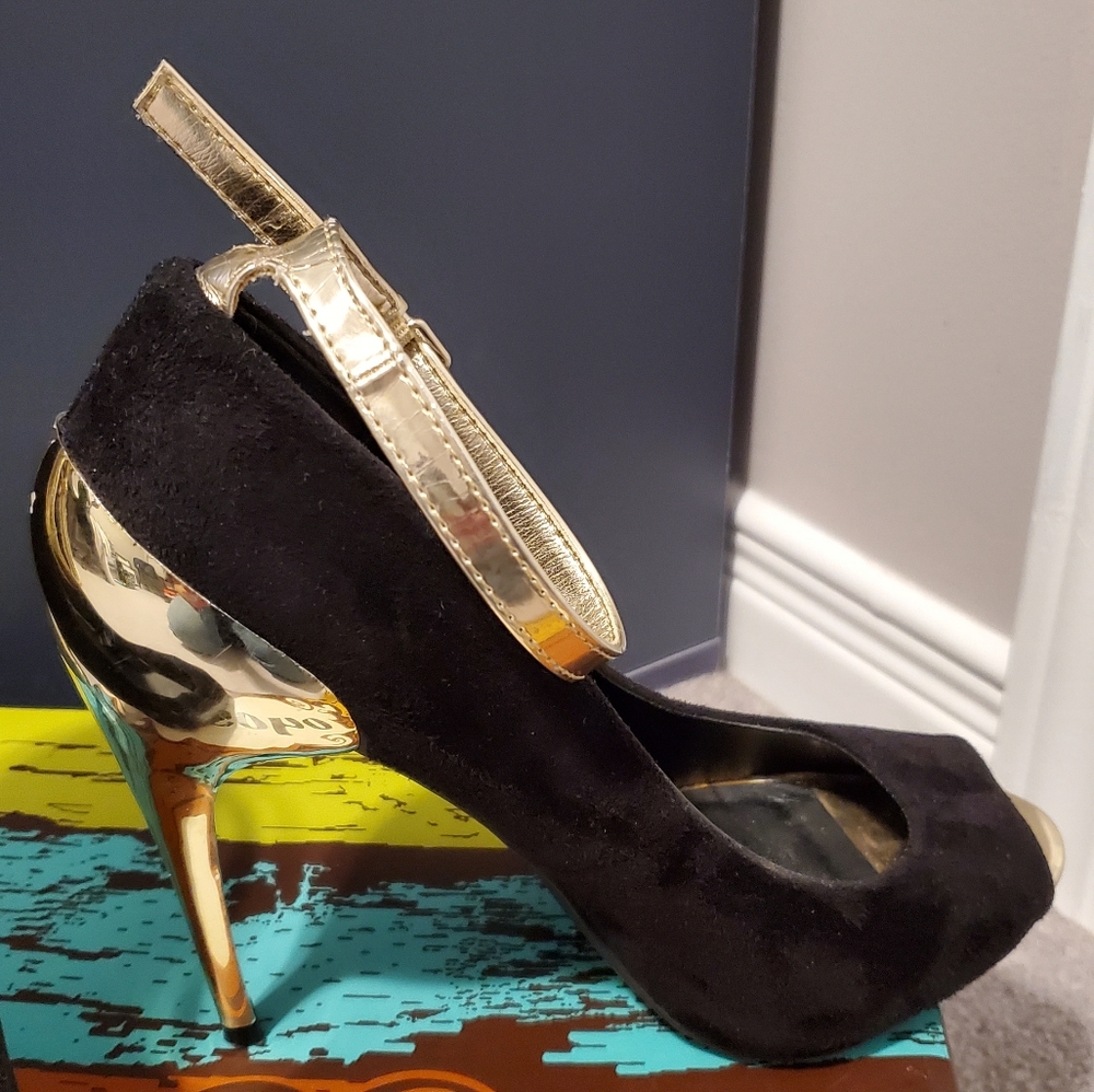 Zigi Soho black and gold shoes
